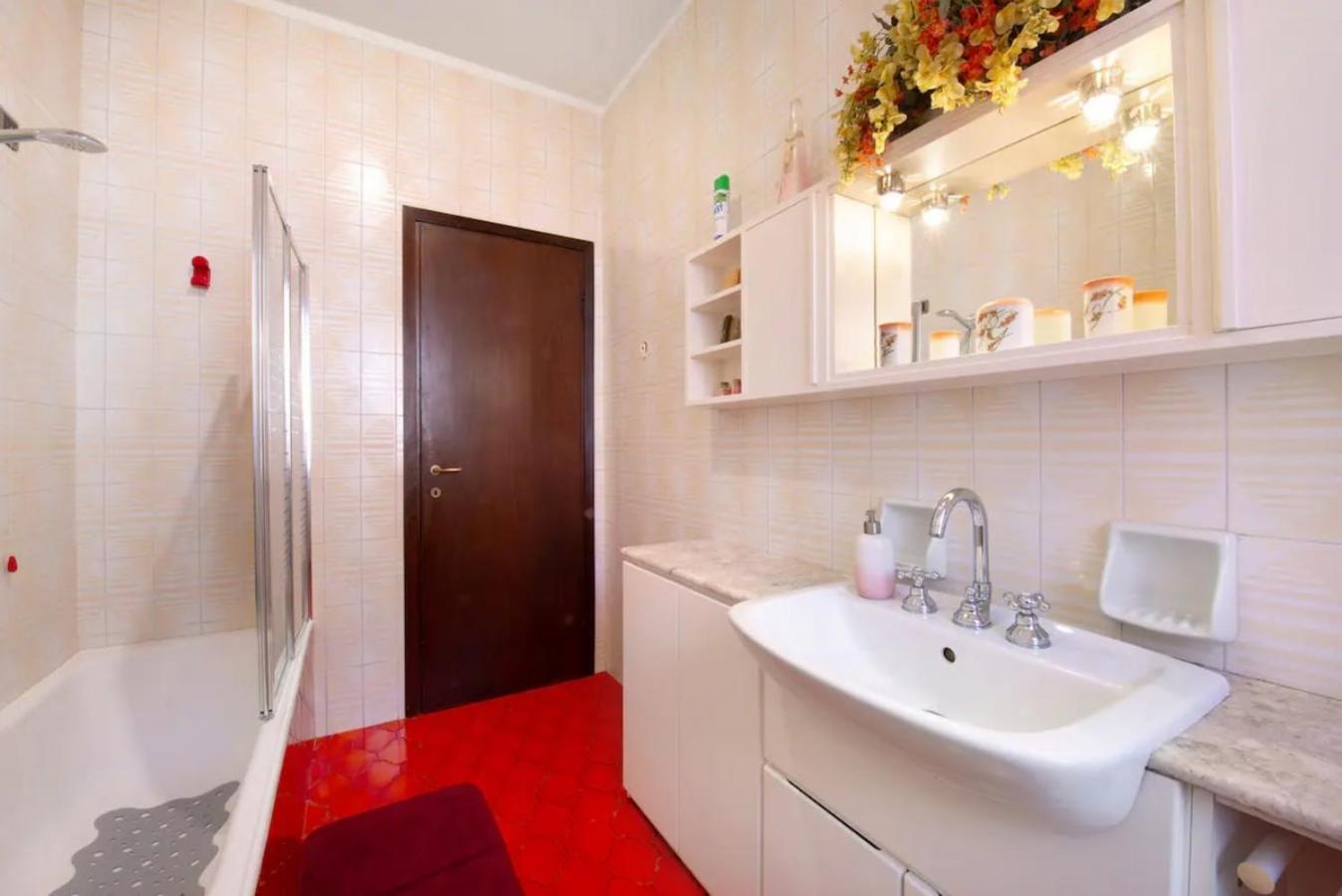 Appartamento House Of Roses Con Vista Duomo Como Bagian luar foto