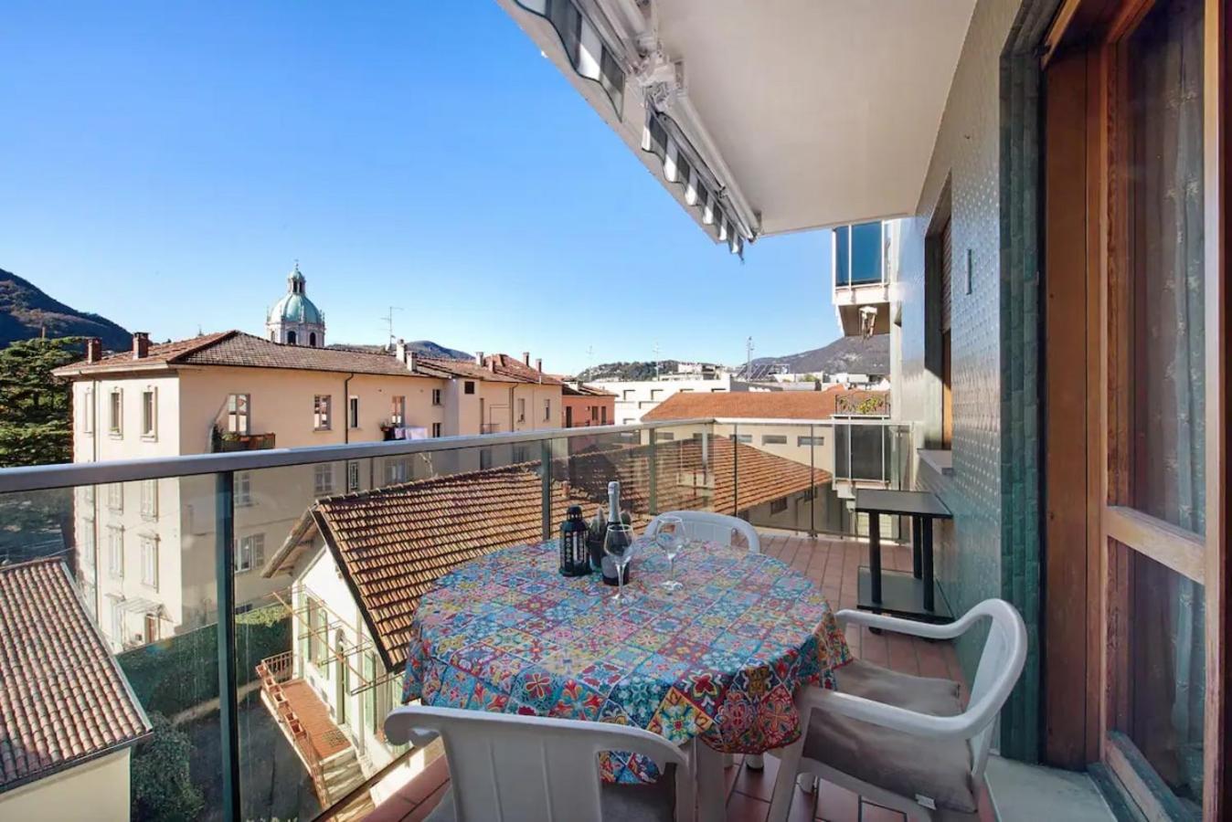 Appartamento House Of Roses Con Vista Duomo Como Bagian luar foto